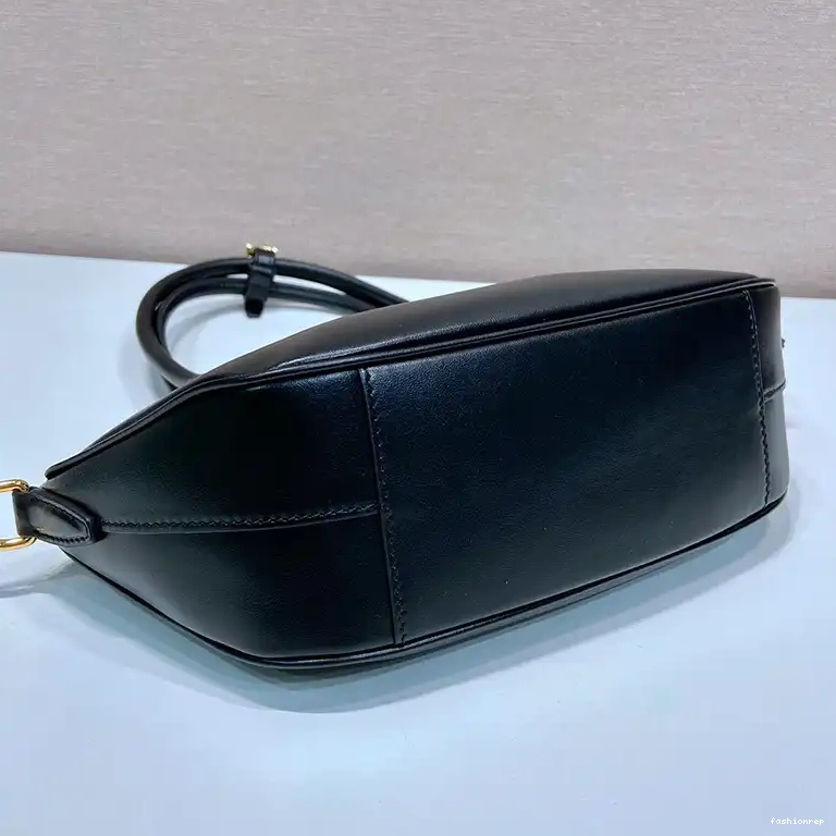 Fashionrepsfam ru 2404YA0062 Bags Prada 0713